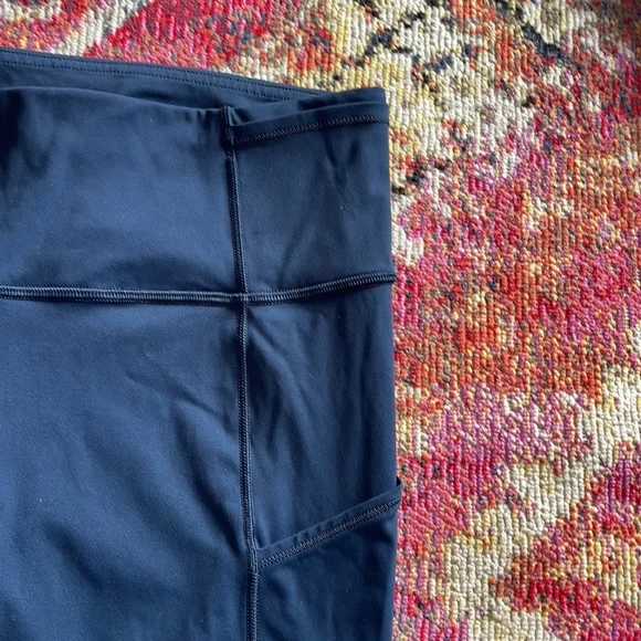 Lululemon Fast & Free Crop II 19” Non-Reflective In True Navy Size 6 - Picture 7 of 11
